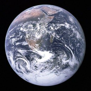 599px-The_Earth_seen_from_Apollo_17 599px-The_Earth_seen_from_Apollo_17